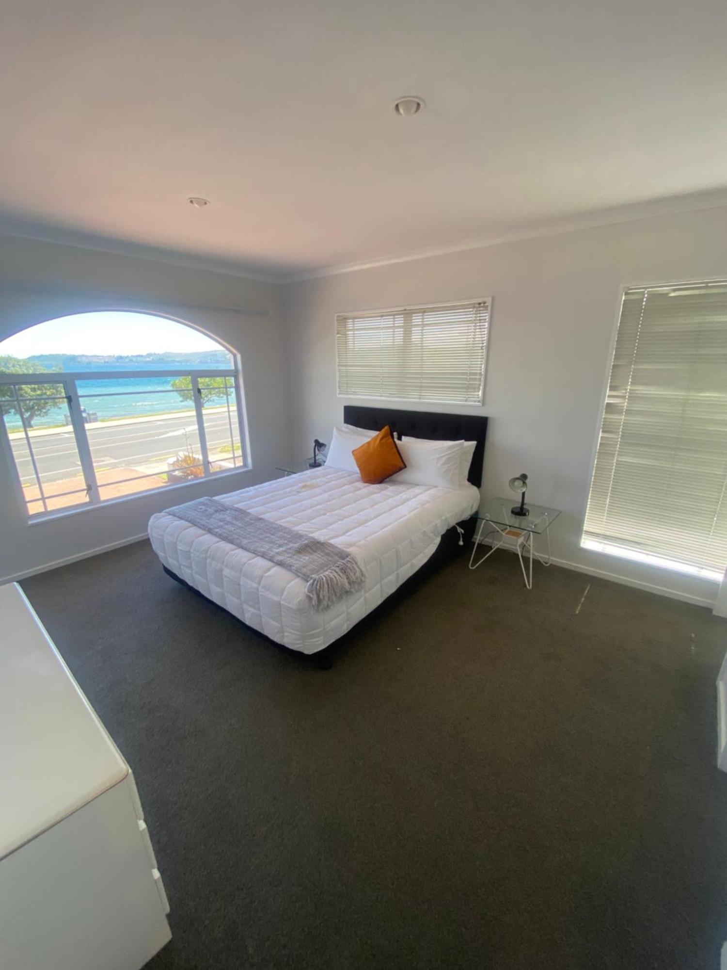 Lakeside Taupo Motel Dış mekan fotoğraf