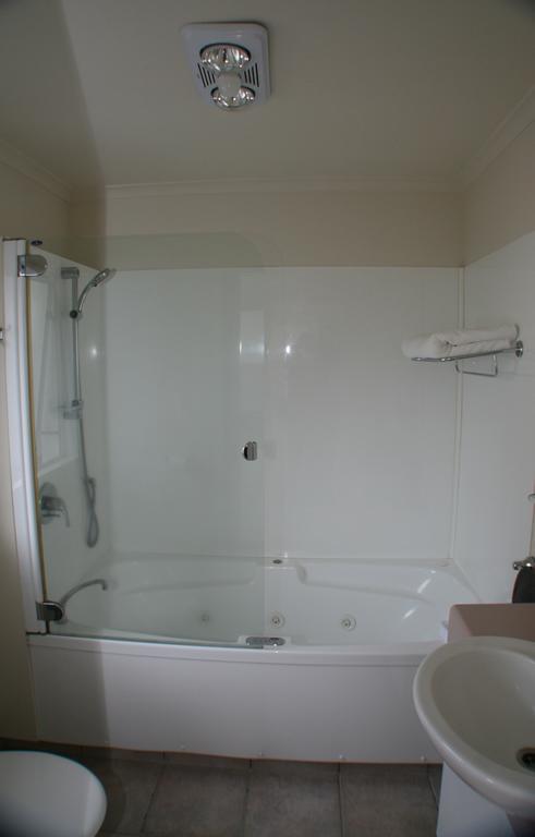 Lakeside Taupo Motel Dış mekan fotoğraf